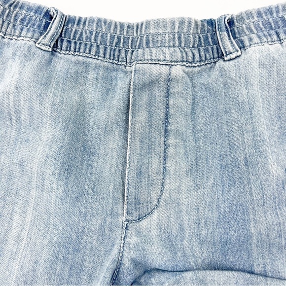 ✅  Aerie Womens Denim Distressed Shorts Blue Pull On Frayed Hem Mid Rise Medium - Picture 3 of 6